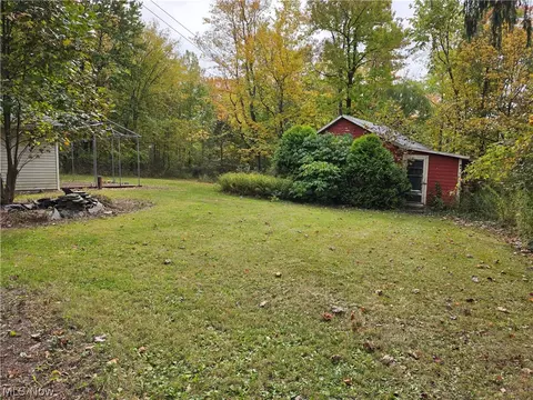 Exterior - 10057 Thwing Rd, Chardon, OH 44024 photo 15 of 19