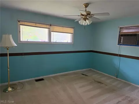 Bedroom - 10057 Thwing Rd, Chardon, OH 44024 photo 1 of 6