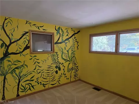 Bedroom - 10057 Thwing Rd, Chardon, OH 44024 photo 6 of 6