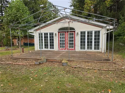 Exterior - 10057 Thwing Rd, Chardon, OH 44024 photo 7 of 19