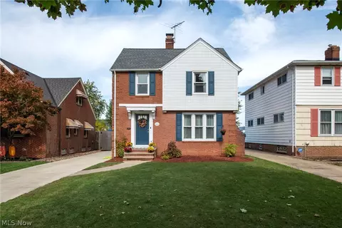 16908 Laverne Ave, Cleveland, OH 44135