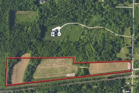 4366 S Hametown Rd, Norton, OH 44203