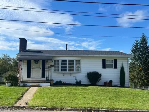 Exterior - 322 Washington St, Barnesville, OH 43713 photo 2 of 6