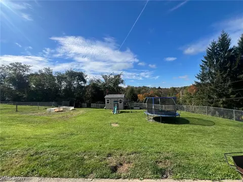 Exterior - 322 Washington St, Barnesville, OH 43713 photo 4 of 6