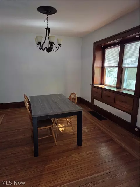 Dining - 995 N Howard St, Akron, OH 44310 photo 1 of 1