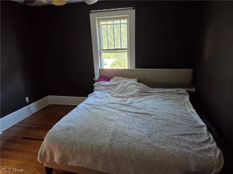 Bedroom - 995 N Howard St, Akron, OH 44310 photo 1 of 6