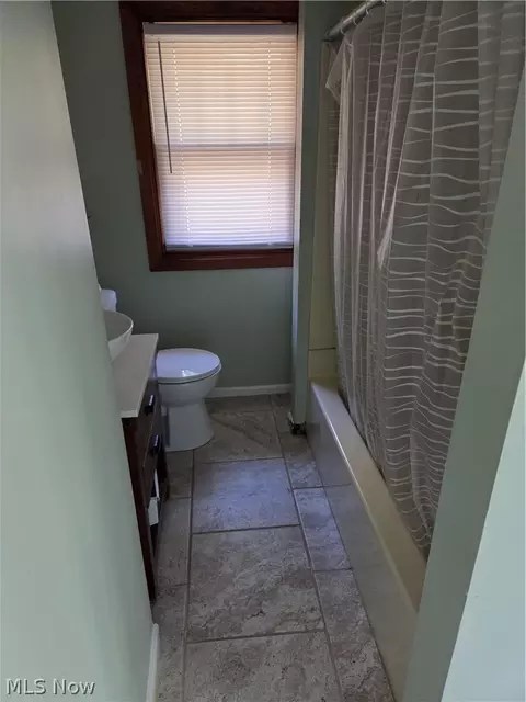 Bath - 995 N Howard St, Akron, OH 44310 photo 1 of 1
