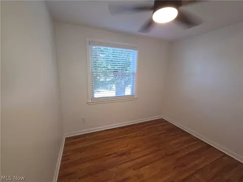 Bedroom - 464 E 250th St, Euclid, OH 44132 photo 8 of 9