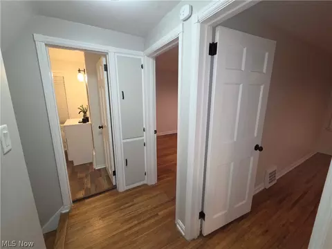 Entry Way - 464 E 250th St, Euclid, OH 44132 photo 6 of 6