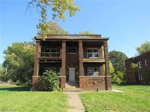 1231 E 124th St, Cleveland, OH 44108