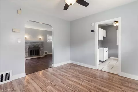Living - 176 Clifton Dr, Boardman, OH 44512 photo 4 of 4
