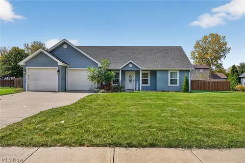 510 Elm St, Sheffield Lake, OH 44054