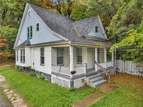 4201 W 39th St, Cleveland, OH 44109
