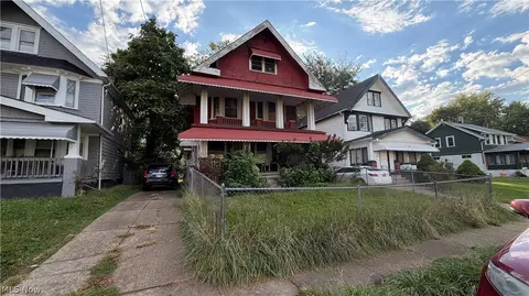 643 E 107th St, Cleveland, OH 44108