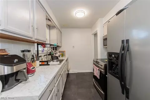 Kitchen - 2449 E 38th St, Lorain, OH 44055 photo 2 of 8