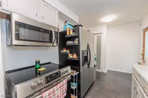 Kitchen - 2449 E 38th St, Lorain, OH 44055 photo 7 of 8