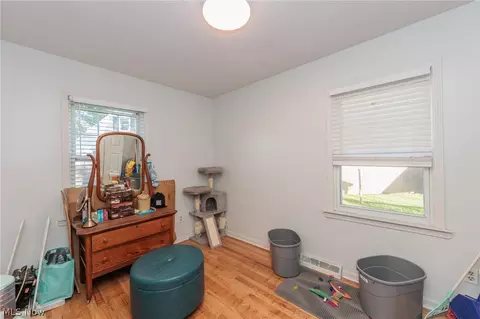 Bedroom - 2449 E 38th St, Lorain, OH 44055 photo 4 of 4