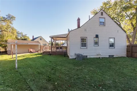 Exterior - 2449 E 38th St, Lorain, OH 44055 photo 9 of 10