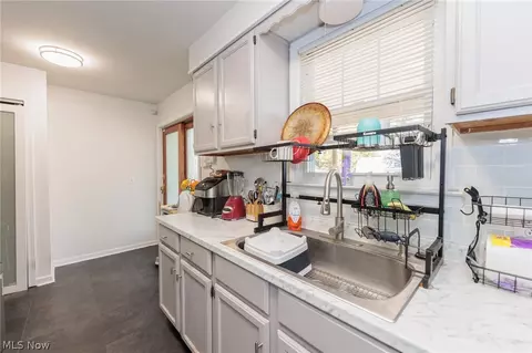 Kitchen - 2449 E 38th St, Lorain, OH 44055 photo 5 of 8