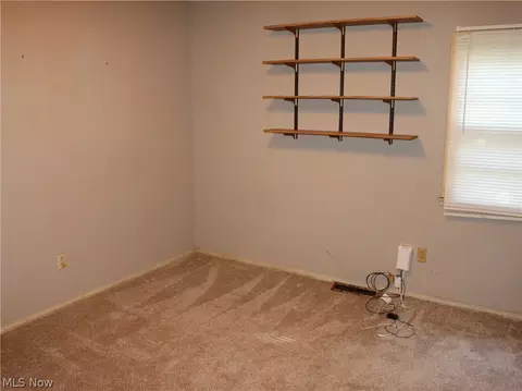 Bedroom - 1787 Bathgate Ave, Madison, OH 44057 photo 1 of 2