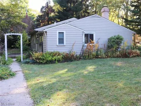 Exterior - 1787 Bathgate Ave, Madison, OH 44057 photo 4 of 6