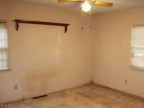 Bedroom - 1787 Bathgate Ave, Madison, OH 44057 photo 2 of 2