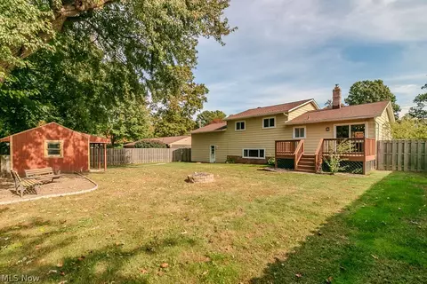 Exterior - 6180 Thunderbird Dr, Mentor, OH 44060 photo 4 of 9