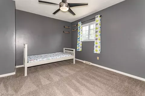 Bedroom - 6180 Thunderbird Dr, Mentor, OH 44060 photo 1 of 7