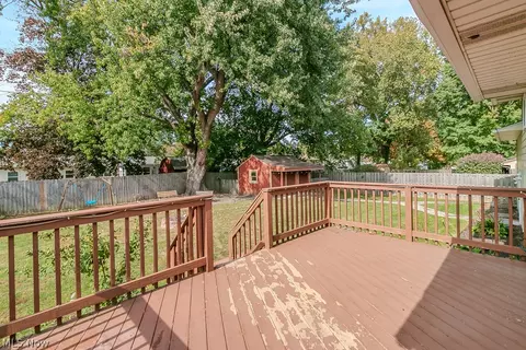 Exterior - 6180 Thunderbird Dr, Mentor, OH 44060 photo 7 of 9