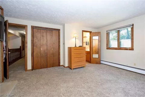 Bedroom - 3465 Shad Dr E, Mansfield, OH 44903 photo 6 of 9