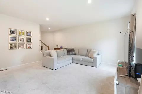 Living - 181 Pine Ave, Peninsula, OH 44264 photo 2 of 2