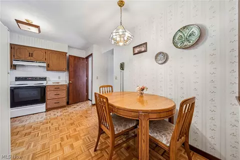 Dining - 520 Orchardview Ave, Seven Hills, OH 44131 photo 3 of 3