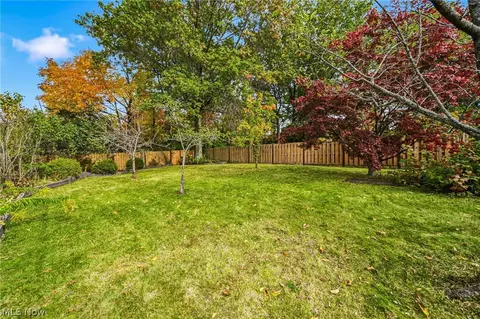 Exterior - 520 Orchardview Ave, Seven Hills, OH 44131 photo 9 of 11