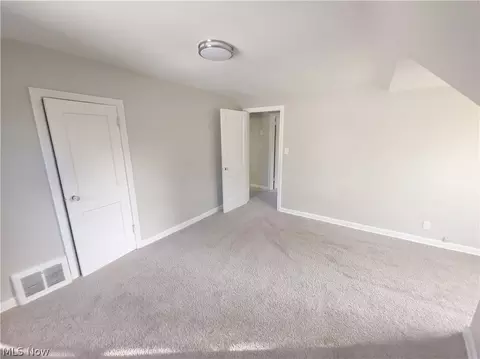 Bedroom - 25 Woolf Ave, Akron, OH 44312 photo 9 of 14