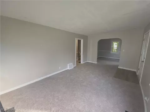 Living - 25 Woolf Ave, Akron, OH 44312 photo 3 of 4