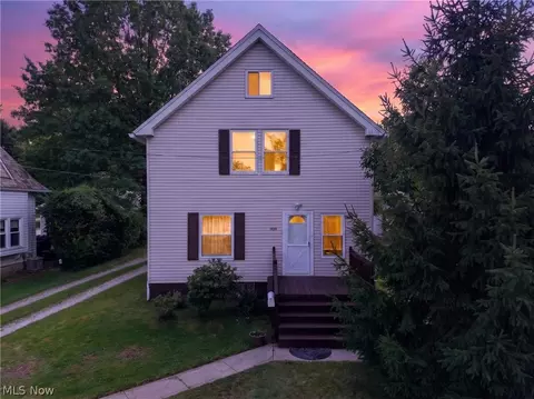 19289 Westwood Dr, Strongsville, OH 44149