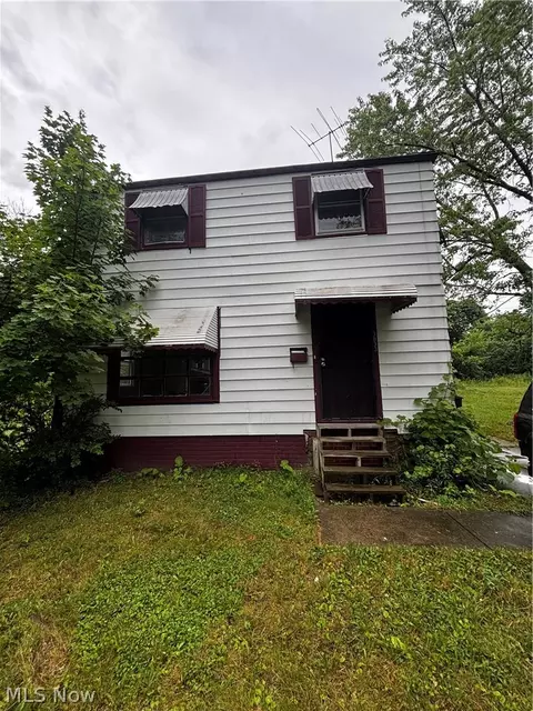 3833 E 144th St, Cleveland, OH 44128
