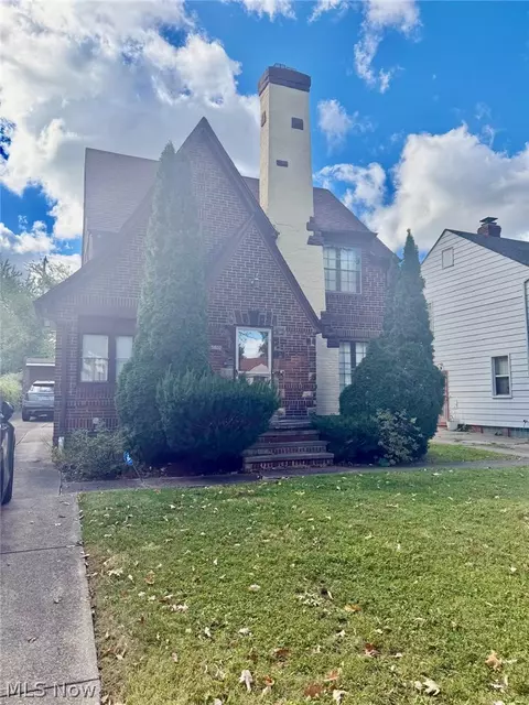 15802 Judson Dr, Cleveland, OH 44128