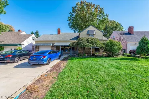 3458 Monticello Blvd, Cleveland Heights, OH 44121