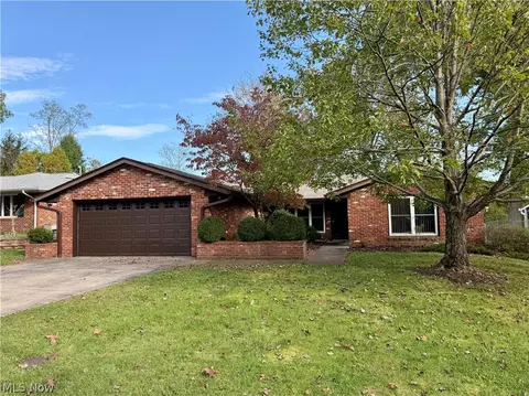 820 Glendale Rd NW, Marietta, OH 45750