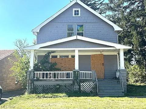 4368 E 156th St, Cleveland, OH 44128