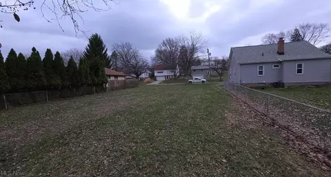 4930 E 81st St, Garfield Heights, OH 44125