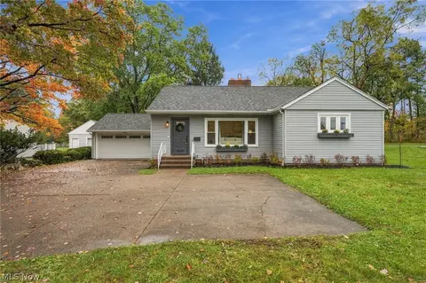 5695 W 220th St, Fairview Park, OH 44126