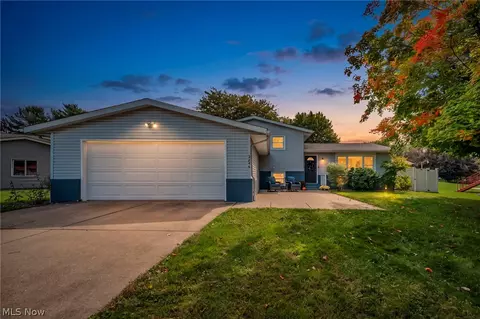 3246 Woodington Ave SW, Canton, OH 44706