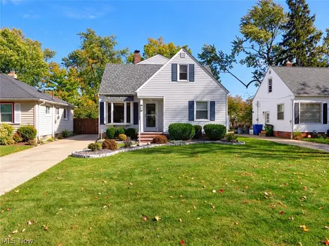 6643 Orchard Blvd, Parma Heights, OH 44130