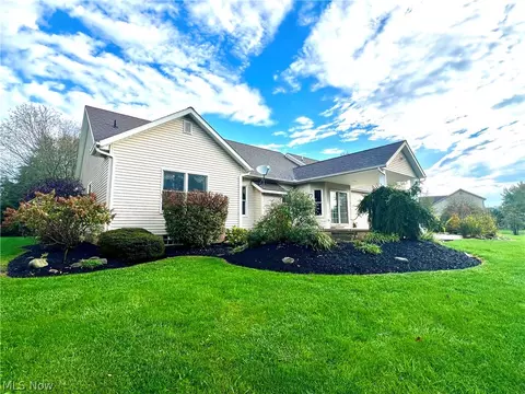 Exterior - 6780 Shiloh St NW, Canton, OH 44708 photo 8 of 10