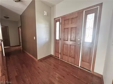 Entry Way - 6780 Shiloh St NW, Canton, OH 44708 photo 1 of 1