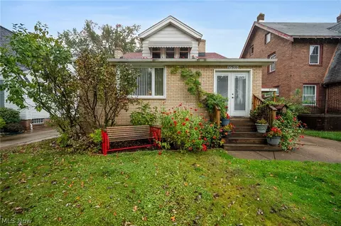 17816 Woodbury Ave, Cleveland, OH 44135