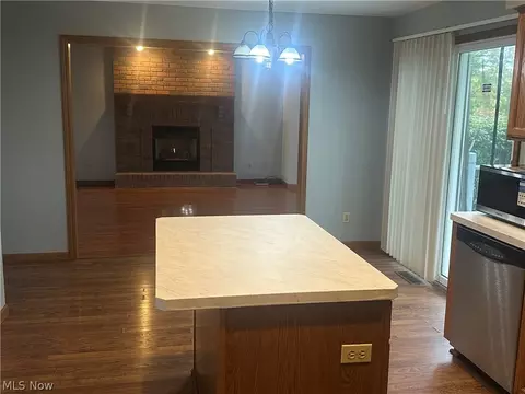 Living - 612 Westfield Dr, Boardman, OH 44512 photo 1 of 4