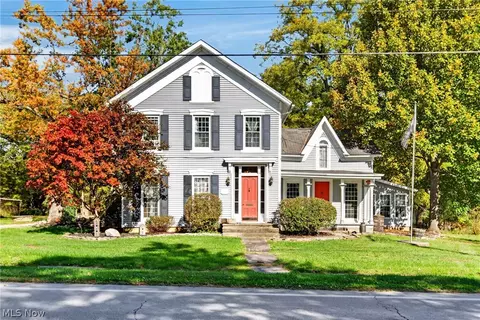 220 W Main St, South Amherst, OH 44001
